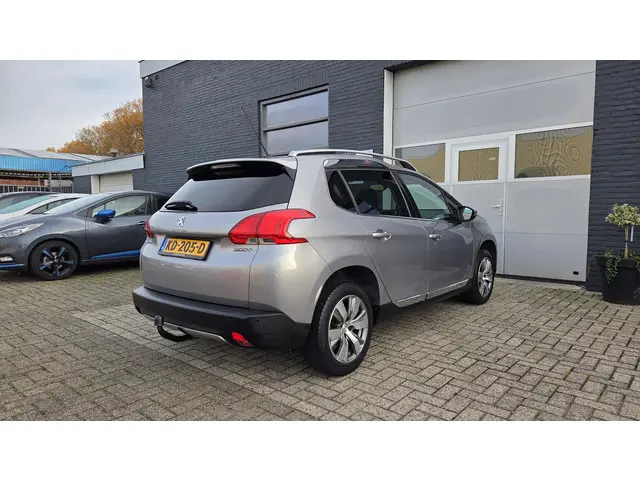 Peugeot 2008 1.2 PureTech Allure 2016 Benzine 6