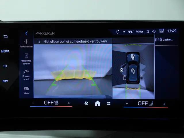 BMW X1 xDrive25e 2025 Hybride Benzine 21