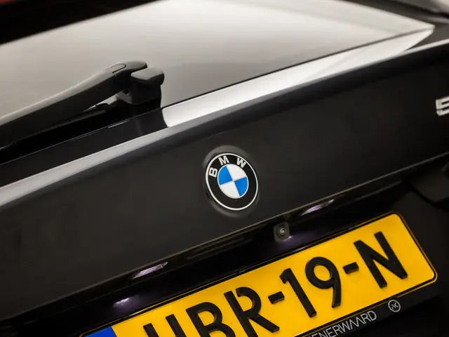 BMW 5 Serie Touring 530i xDrive M Sport 2023 Benzine 40