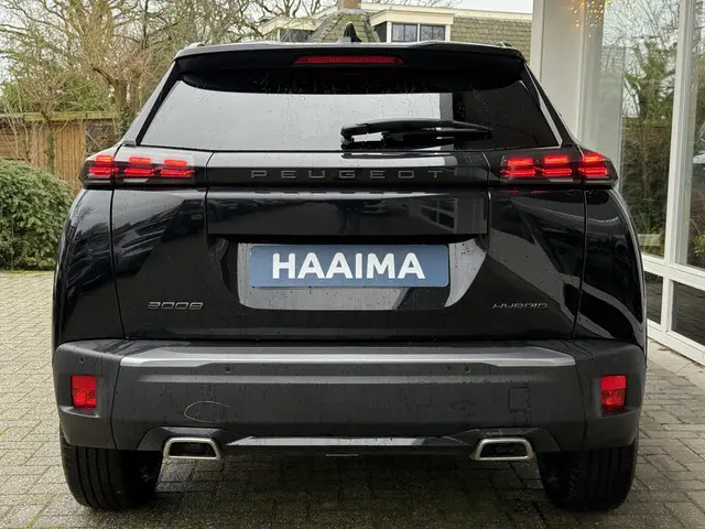 Peugeot 2008 1.2 Hybrid 145 Allure 2025 Hybride Benzine 12