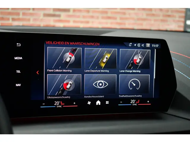 BMW 1 Serie 120 M-Sport 2024 Benzine 13