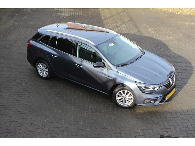Renault Mégane Estate 1.2 TCe Limited 2018 Benzine 24