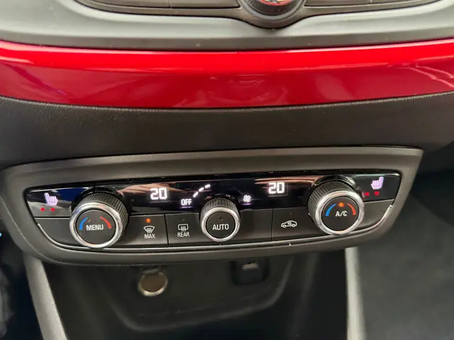 Opel Crossland 1.2 Turbo GS Line 2022 Benzine 28