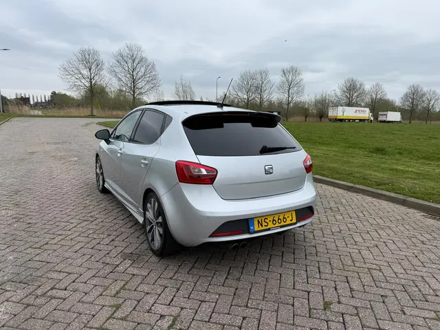 SEAT Ibiza 1.0 EcoTSI FR Connect 2017 Benzine 4