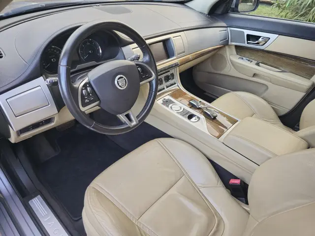 Jaguar XF 3.0D–LEER –CAMERA -NAVI –18” 2012 Diesel 11