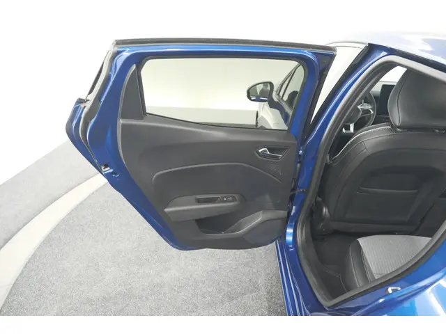 Renault Clio TCe 90 GPF Techno 2024 Benzine 78