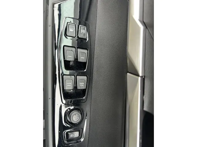 KGM Musso Platinum 4WD 2025 Elektrisch 37