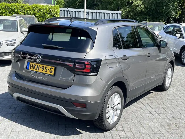 Volkswagen T-Cross 3