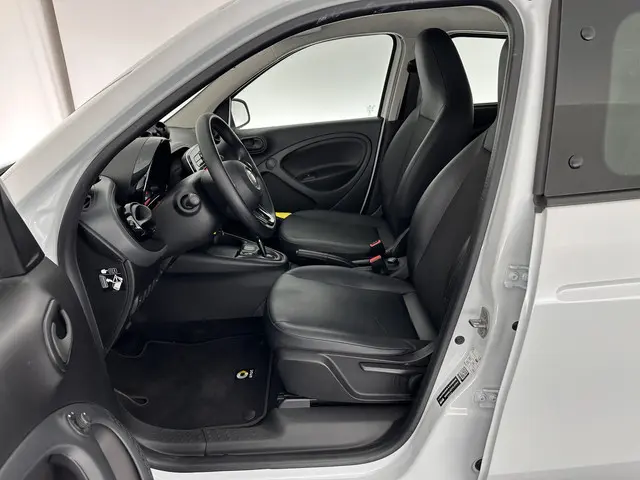 Smart Forfour EQ Essential 18 kWh [ 3-Fase ] 2022 Elektrisch 8