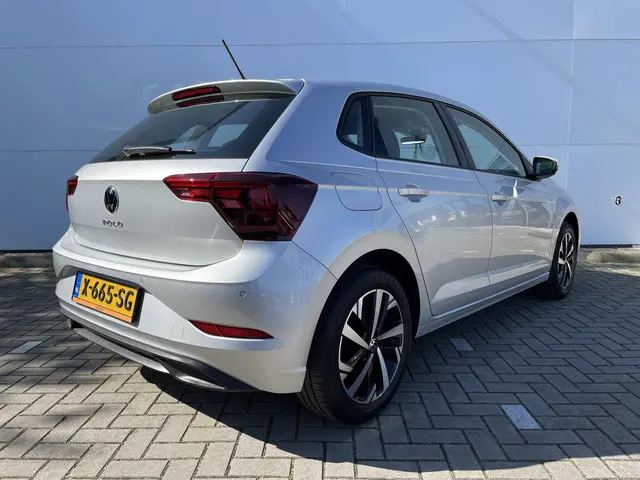 Volkswagen Polo 2