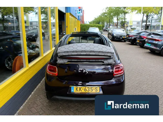 DS DS 3 Cabrio 1.2 Sport Chic Carplay 2016 Benzine 21