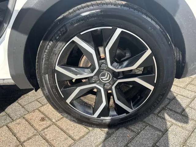 Citroën ë-C4 Shine 50 kWh 2022 Elektrisch 9
