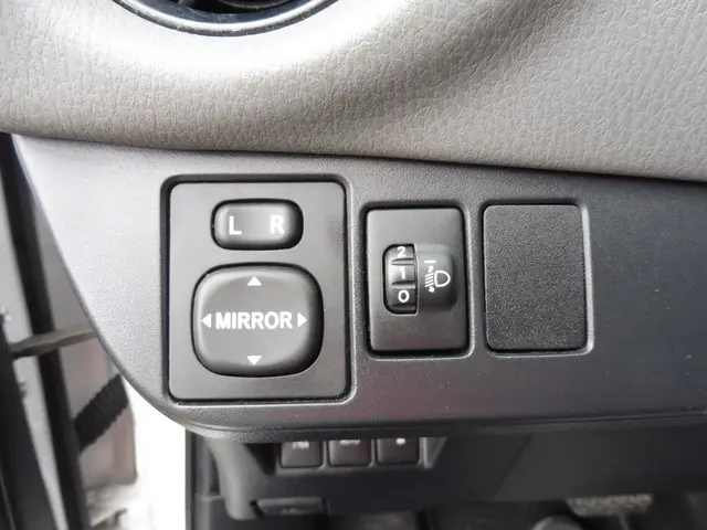 Toyota Yaris 1.5 Hybrid Aspiration 2017 Hybride Benzine 17