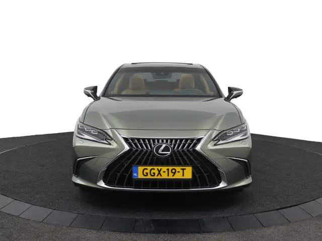 Lexus ES 300h Executive Line 2024 Hybride Benzine 16