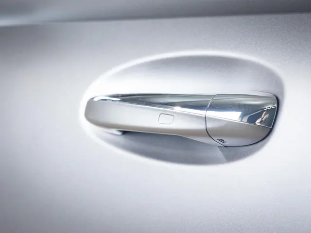 Mercedes-Benz EQB 250+ AMG Line 2024 Elektrisch 9