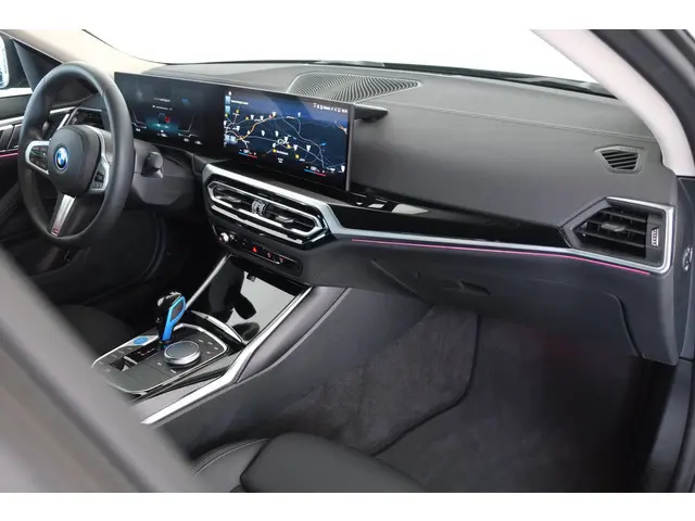 BMW i4 3