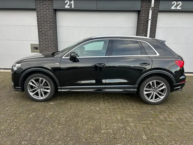 Audi Q3 35 TFSI Pro Line business 2020 Benzine 2