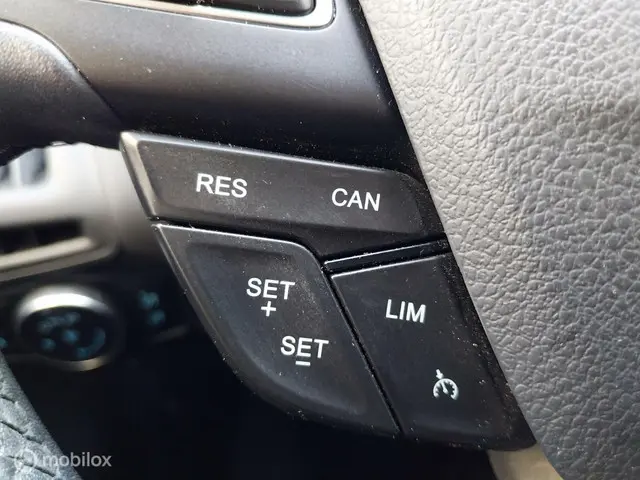 Ford Focus 1.0 Lease Edition|Navi|PDC|Cruise 2018 Benzine 13