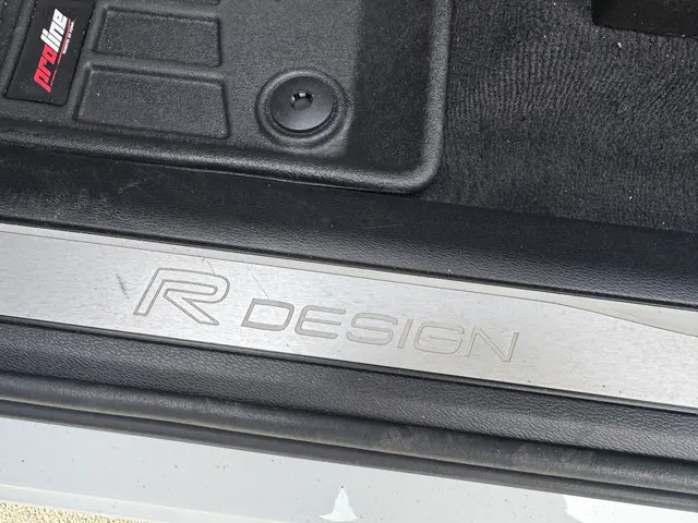 Volvo XC60 2.0 T6 AWD Inscription R-Design 2018 Benzine 23