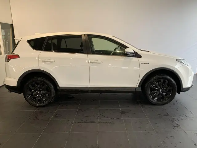 Toyota RAV4 2.5 Hybrid AWD Style 2018 Hybride Benzine 16