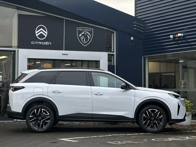 Peugeot 5008 3