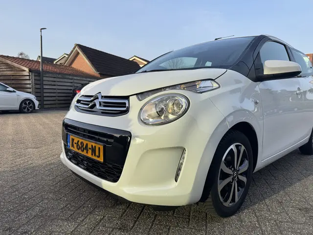 Citroën C1 VTi 72 Shine 2021 Benzine 6