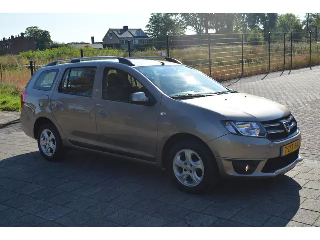 Dacia Logan MCV 0.9 TCe Prestige 2015 Benzine 6