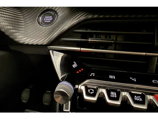 Peugeot 208 1.2 PureTech Allure Pack 2023 Benzine 29