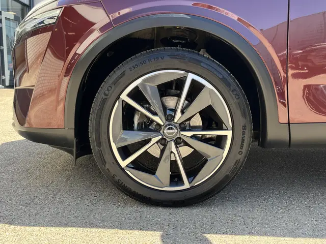 Nissan QASHQAI 1.3 MHEV Tekna 2023 Benzine 40