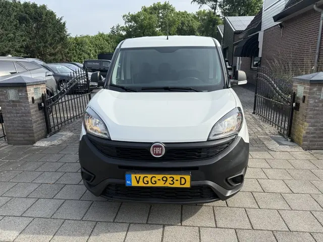 Fiat Doblò Cargo 3 persoons 1.6 MJ L1H1 2020 Diesel 2
