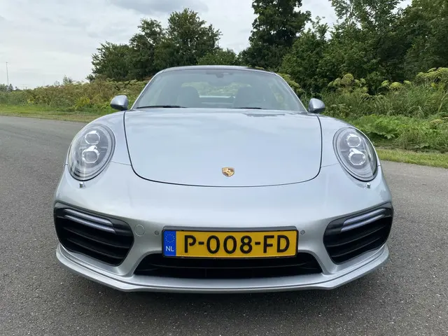 Porsche 911 3.8 Turbo S 2013 Benzine 8