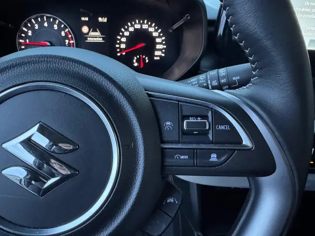 Suzuki Swift 1.2 Select Smart Hybrid 2024 Benzine 16