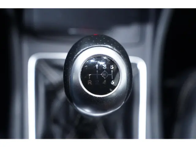 Mercedes-Benz A-Klasse 180 Prestige 2015 Benzine 24