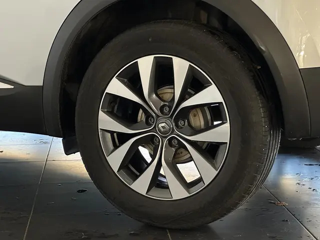 Renault Captur 1.3 TCe 140 Intens 2021 Benzine 33