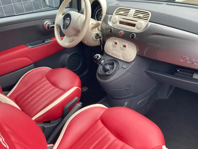 Fiat 500C 0.9 TwinAir Lounge Cabrio leder 2014 Benzine 11