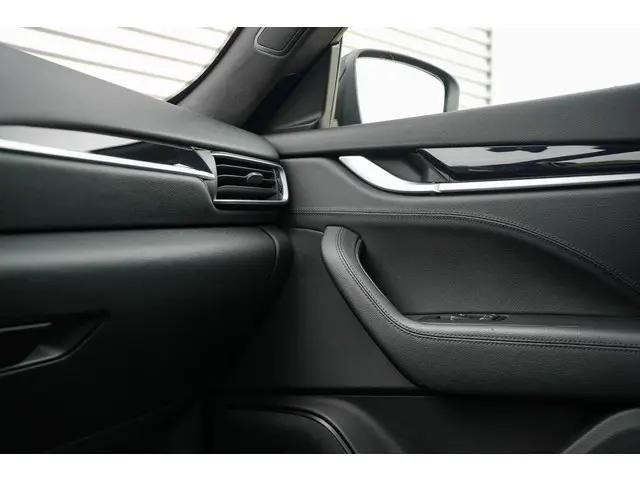 Maserati Levante 3.0 V6 S AWD SQ4 2017 Benzine 24