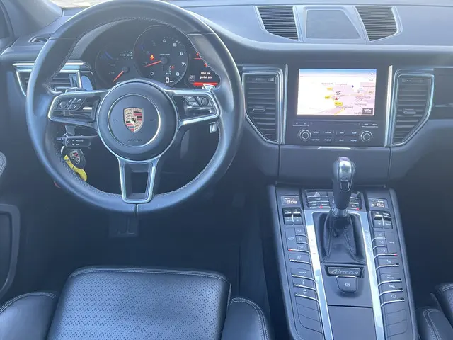 Porsche Macan 2.0 2018 Benzine 10