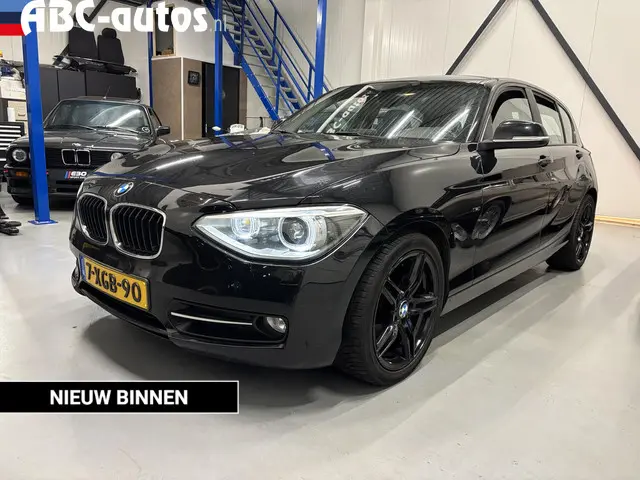 BMW 1 Serie 114i EDE Sport Edition 2014 Benzine