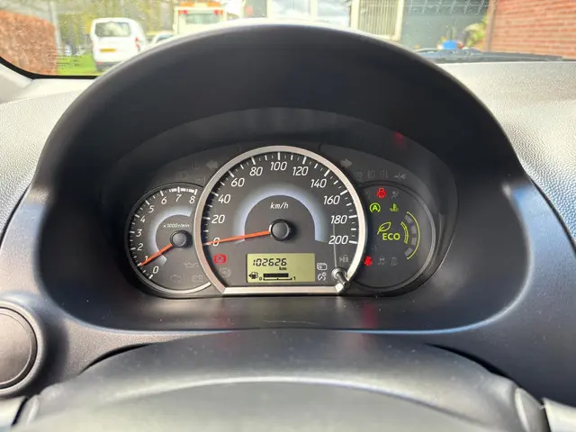 Mitsubishi Space Star 1.0 Bright 2015 Benzine 21