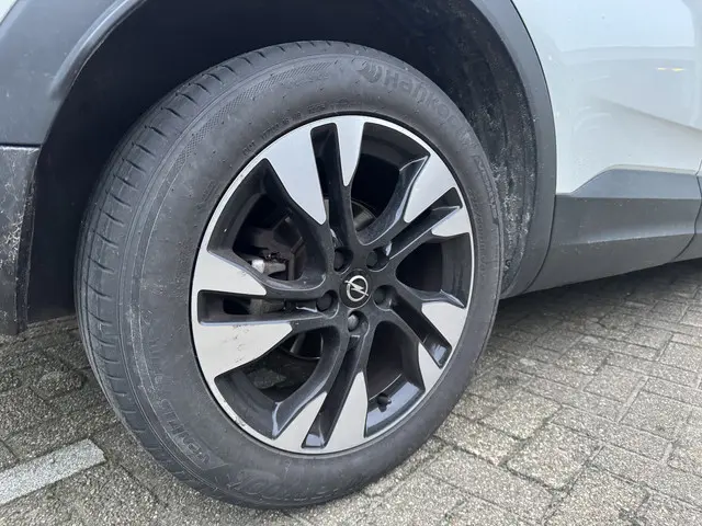 Opel Grandland X 1.2 Turbo Ultimate 2018 Benzine 19