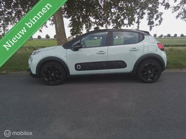 Citroën C3 1.2 PureTech Live 2016 Benzine
