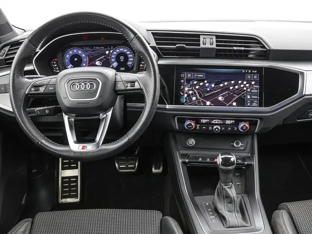 Audi Q3 35 TFSI/150PK S Edition 2020 Benzine 3