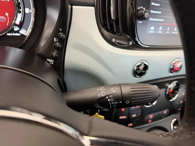 Fiat 500 1.0 Hybrid Dolcevita 2023 Benzine 25