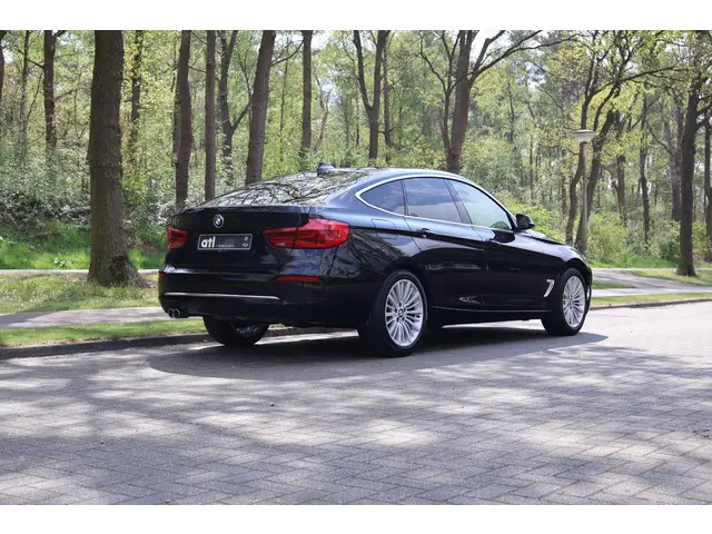 BMW 3 Serie GT 320i High Executive 2020 Benzine 5