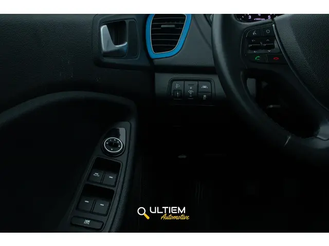 Hyundai i20 1.2 HP i-Motion Comfort 2016 Benzine 17