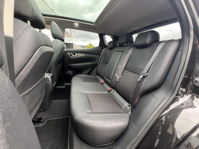 Nissan QASHQAI 1.2 Tekna 17" 2018 Benzine 8