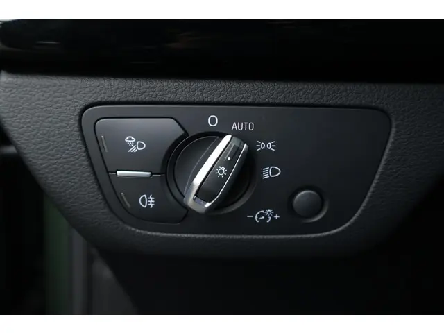 Audi Q5 Sportback 40 TFSI S edition 2023 Benzine 42