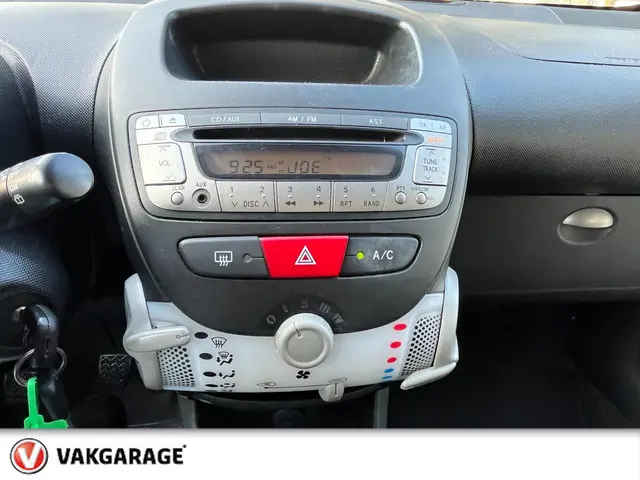 Peugeot 107 1.0 Sportium Rijklaarprijs !! 2012 Benzine 12