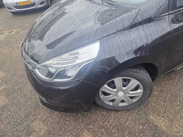 Renault Clio 1.5 dCi Expression 2014 Diesel 16