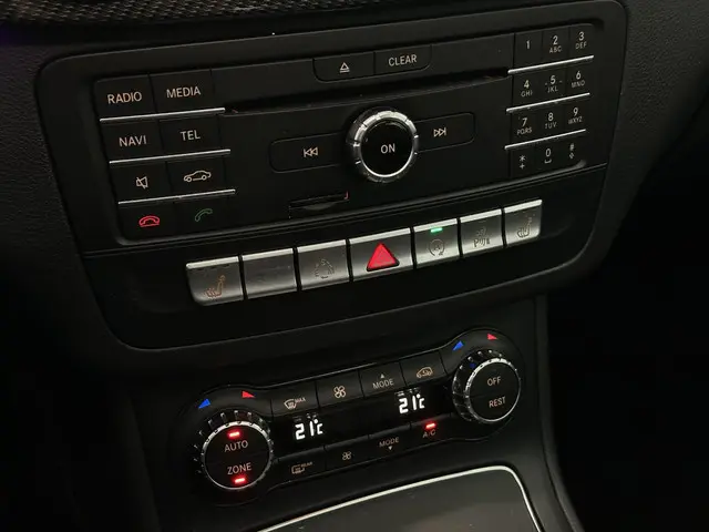 Mercedes-Benz B-Klasse 180 Ambition 2015 Benzine 13